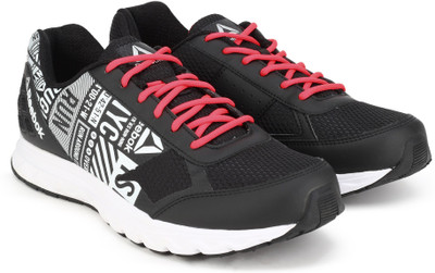 

REEBOK RUN VOYAGER LP Running Shoes For Men(Black, Blk/glow red/metsil/wht