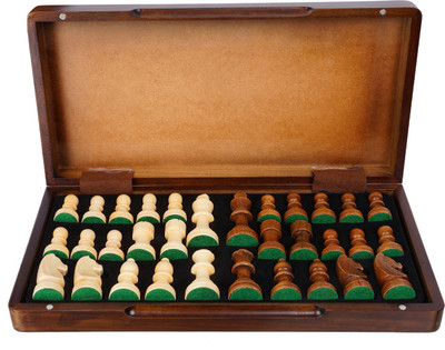 

Running Wooden Folding Travelling,Family outdoor and Portable Chess Board Board Game