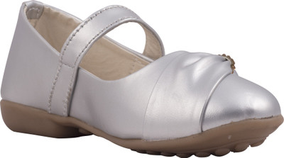 

77 seventy seven Girls Velcro Ballerinas(Silver