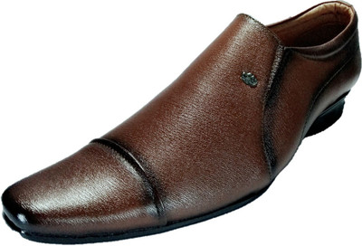 

unic style Slip On For Men(Tan