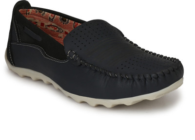 

Style Shoe Comfortable Light weighted Loafers For Men(Black