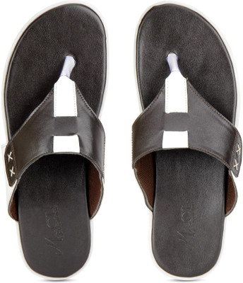 

Carlton London Mr.CL Slippers, Brown