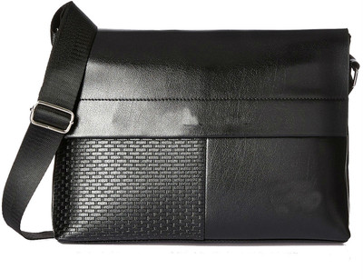 

Shrih Messenger Bag(Black)