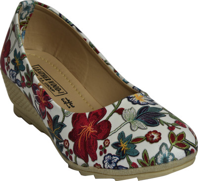 

Leatherwood1 Girls Slip on Ballerinas(Multicolor, White