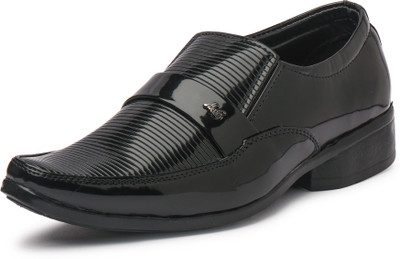 

Lockey Boys Slip on Oxford Shoes(Black
