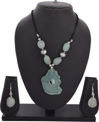 

H D Creations Stone Jewel Set(Green)
