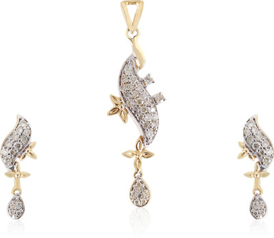

Jisha Yellow Gold 18kt Diamond Earring & Pendant Set