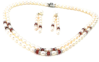 

Sri Kapi Pearls Alloy Jewel Set