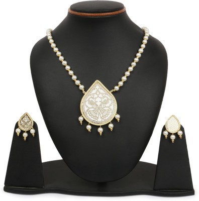 Johareez Brass Gold-plated White Jewellery Set(Pack of 1)