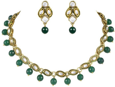 79% OFF on Karatcart Brass, Alloy Jewel Set(Gold, Green) 79% OFF on Karatcart Brass, Alloy Jewel Set(Gold, Green)