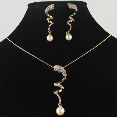 

The Trendy Trendz Alloy Jewel Set(Gold)