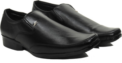 

Emosis Smash-Z Slip On For Men(Black