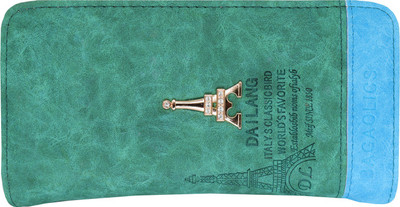 

Bagaholics Casual Green Clutch