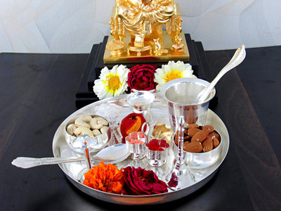 

GoldGiftIdeas 8 Inch Mangalmay Silver Plated(11 Pieces, Silver)
