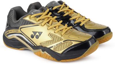 

Yonex COURT ACE LIGHT Badminton Shoes For Men(Black, Gold