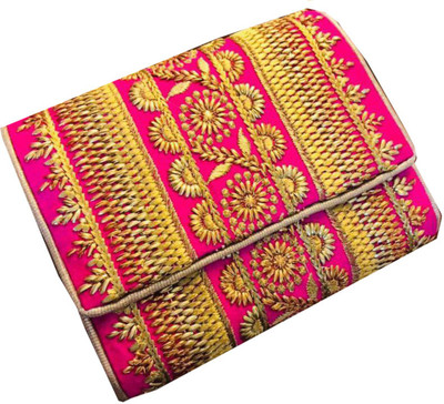 

Craftbazaar Party Pink Clutch