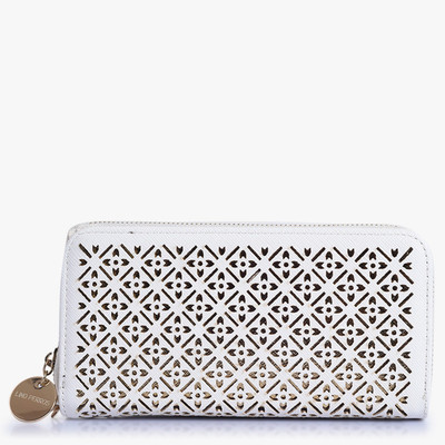 

Lino Perros Casual White Clutch