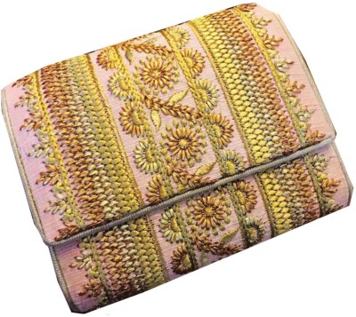 

Craftbazaar Party Pink Clutch