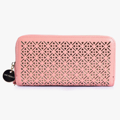 

Lino Perros Casual Pink Clutch