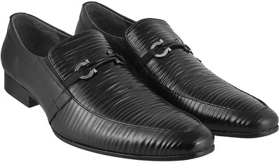 

Metro Stylish Slip On For Men(Black, 19;black