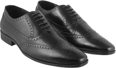 

Metro Stylish Lace Up For Men(Black, 19;black