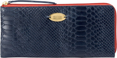 

Hidesign Casual Blue Clutch