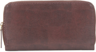 

Carlton London Casual Maroon Clutch
