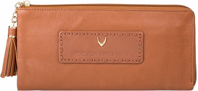 

Hidesign Casual Tan Clutch