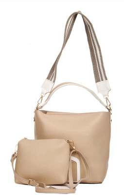 

Aliado Hand-held Bag(Beige)