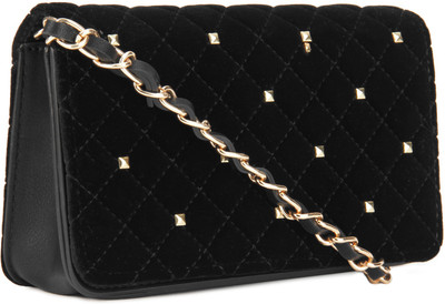 

Accessorize Women Evening/Party Black Velvet Clutch
