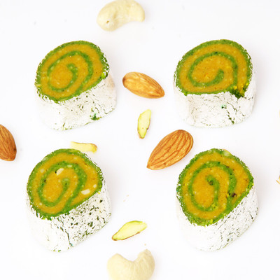 

Ghasitaram Gifts Pista Moon(800 g, Box)