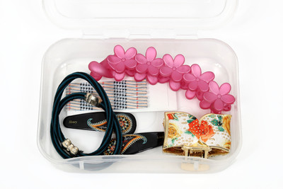 

Suhaavi Hair Accessories Combos for girls Hair Accessory Set(Multicolor)