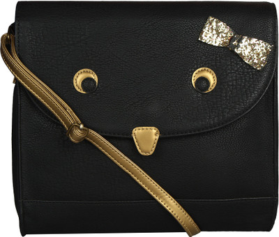 

BERYPECKERS Sling Bag(Black)