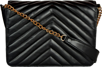 

BERYPECKERS Sling Bag(Black)