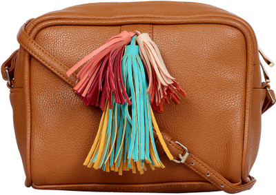 

BERYPECKERS Sling Bag(Tan)