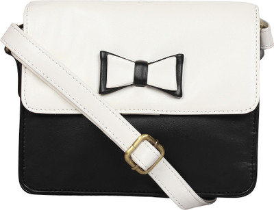 

BERYPECKERS Sling Bag(Black, White)
