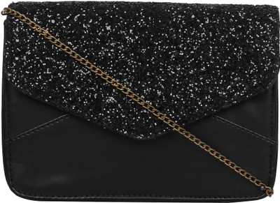 

BERYPECKERS Sling Bag(Black)