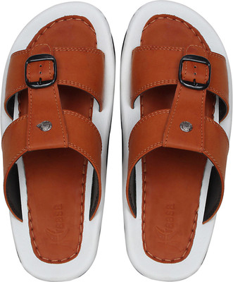 

Kraasa Men Tan::White Sandals