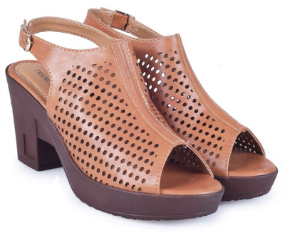 

Trendy Look Women Beige Heels