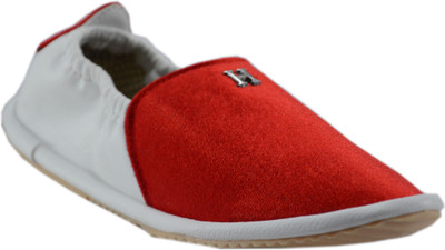 

BICASO CHARANPADUKA Casuals For Men(Red, Red mojri