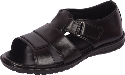 

Vonzo Men Black Sandals