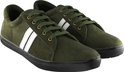 

CLOSHO Green Casual Shoe Sneakers For Men(Green