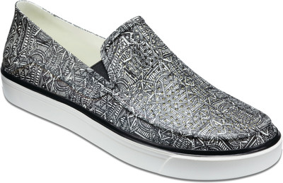 

Crocs Crocs CitiLane Roka Graphic Slp M Slip On Sneakers For Men(Black, White