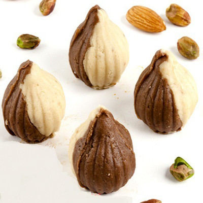 

Ghasitaram Gifts Chocolate Twin Mawa Modaks(800 g, Box)