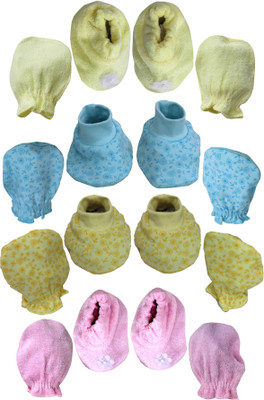 

ANNAPURNA SALES 100% Pure Soft Cotton New Born Baby Booties Mittens Combo Pack of 8 Pair - ( 0-6 Months ) !! Skin Friendly n Premium Quality !!(Multicolor)