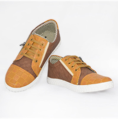 

D'zigners Boys Lace Sneakers(Maroon