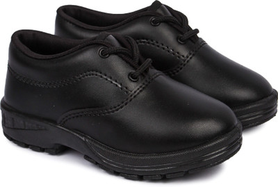 

Feet Essentials Boys Lace Sneakers(Black