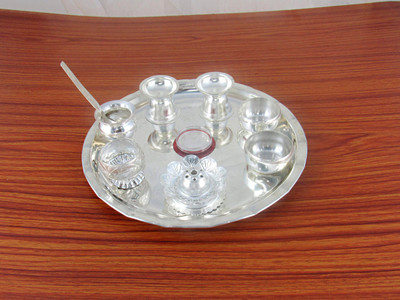 

GoldGiftIdeas 8 Inch Upasana Silver Plated(Silver)