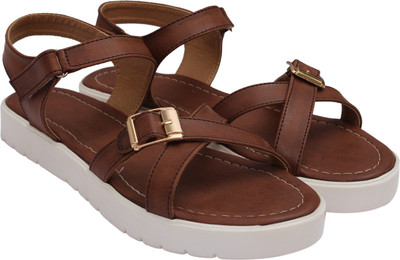 

Lily Women Brown Flats