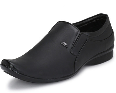 

Parmar Foot Style Comfortable Light weighted Slip On For Men(Black